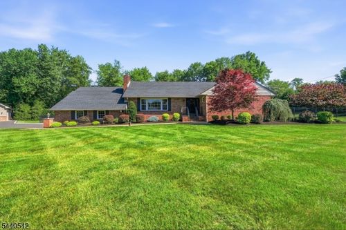 65 Washington Valley Rd, Warren, NJ, 07059-7027 | Card Image