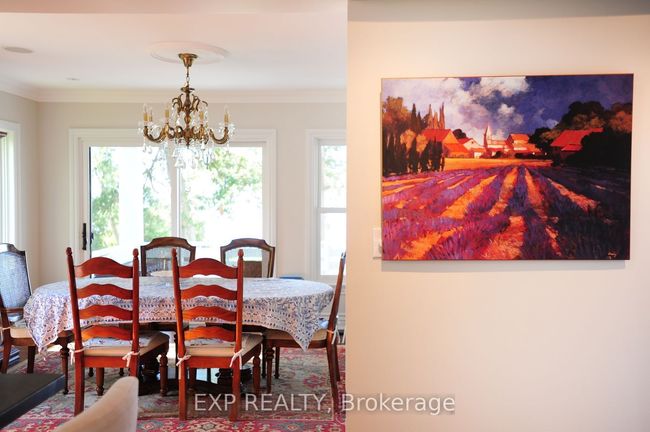 212 Cameron Cres, House other with 4 bedrooms, 3 bathrooms and 6 parking in Keswick ON | Image 9