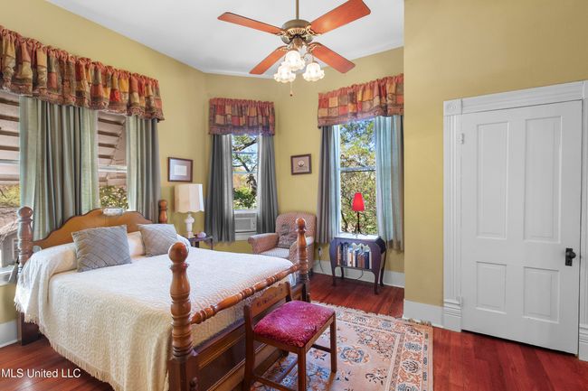 140 E Semmes-53 | Image 53