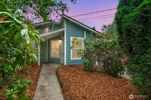 17211 Des Moines Memorial Dr S, Burien, WA, 98148-1648 | Card Image