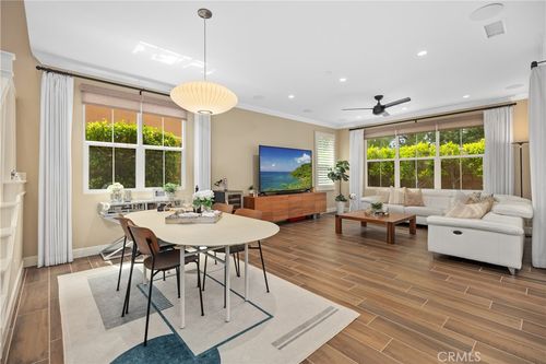 105 Yuba, Irvine, CA, 92620-7344 | Card Image