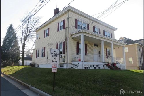 187 Main St, Woodbridge, NJ, 07095-1955 | Card Image