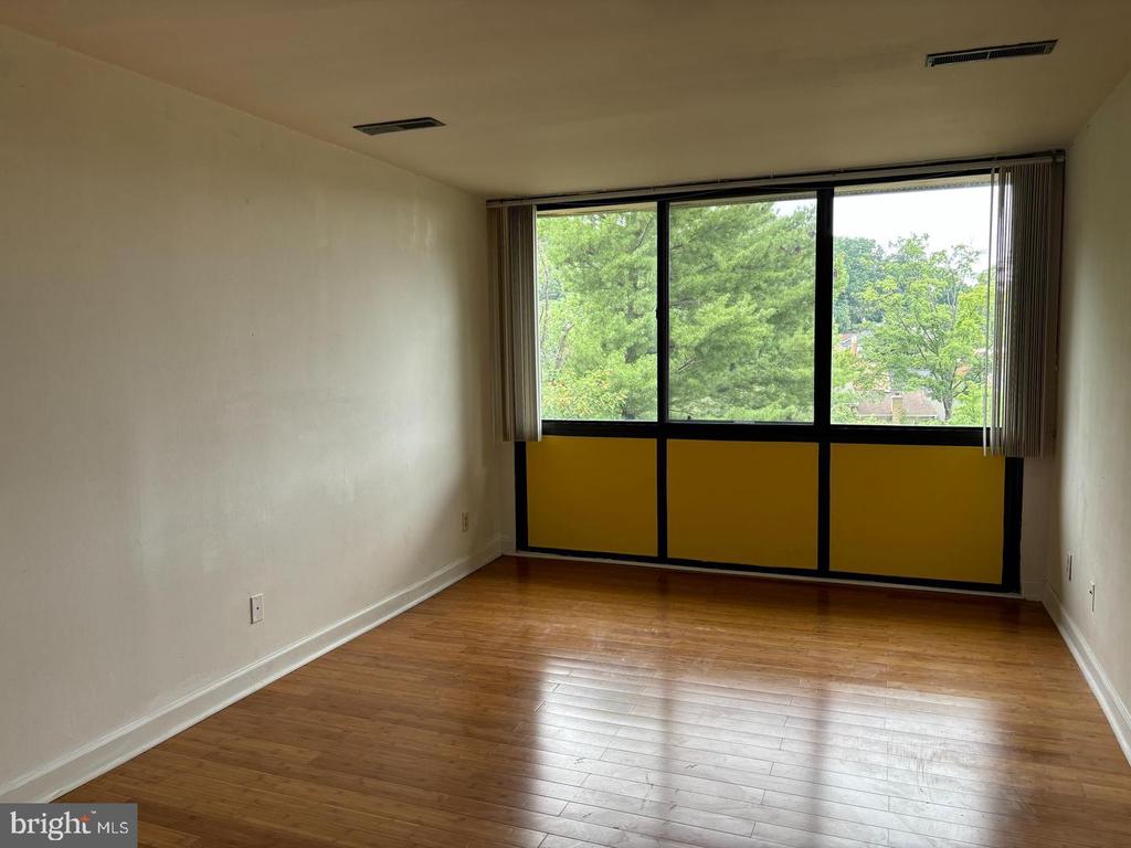 Residential Lease in ALEXANDRIA 3