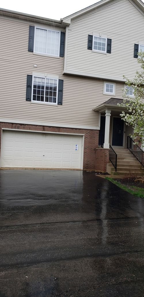1837 Indian Hill Ln, Aurora, IL, 60503-3650 | Card Image