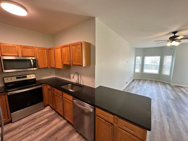 25520 Portico Ln, Condo with 2 bedrooms, 2 bathrooms and null parking in Novi MI | Image 7
