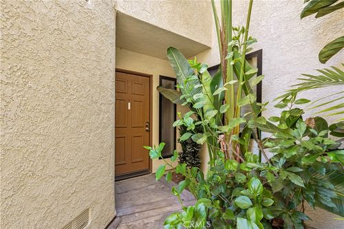 887 Endicott Dr, Claremont, CA, 91711-2987 | Card Image