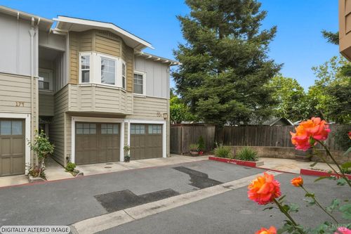 176 Valley Oak Dr, Napa, CA, 94558-5667 | Card Image