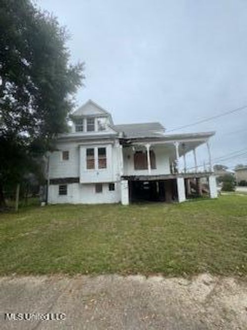 2026 18th St, Gulfport, MS, 39501-2907 | Card Image