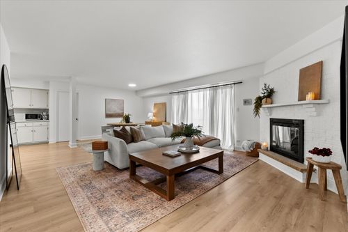 apt-310-9051 S Roberts Rd, Hickory Hills, IL, 60457-2037 | Card Image