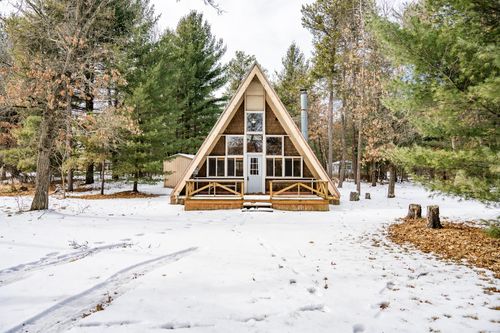 N8935 Deer Path, New Lisbon, WI, 53950-9637 | Card Image