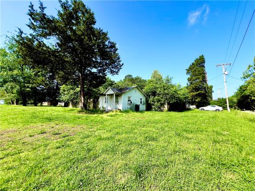 301 Broadway Ave, Bull Shoals, AR, 72619-3047 | Card Image