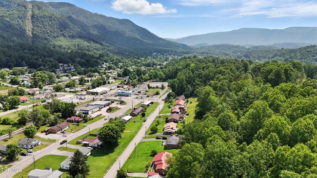 1710 Shawnee Ave E, House other with 4 bedrooms, 2 bathrooms and null parking in Big Stone Gap VA | Image 41