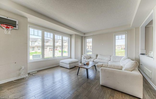 65 Tilbury St, House other with 4 bedrooms, 3 bathrooms and 4 parking in Breslau ON | Image 7