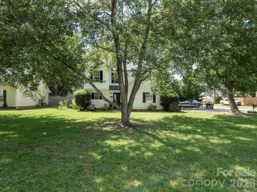 3015 Queensdale Dr, Monroe, NC, 28110-9285 | Card Image