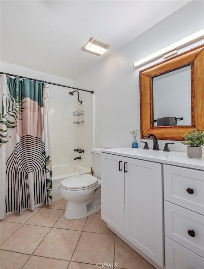 APT-53 - 15511 Sherman Way, Condo with 2 bedrooms, 2 bathrooms and 1 parking in Van Nuys CA | Image 27