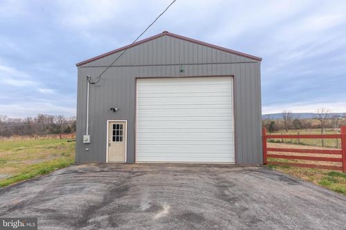 studio-266 Shannon Hill Lane, CHARLES TOWN, WV, 25414 | Card Image