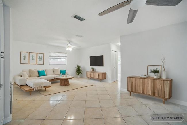 7965 Nw 9 Th St, House other with 3 bedrooms, 2 bathrooms and null parking in Margate FL | Image 11