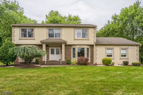 14 Greensview Dr, Scotch Plains, NJ, 07076-2734 | Card Image