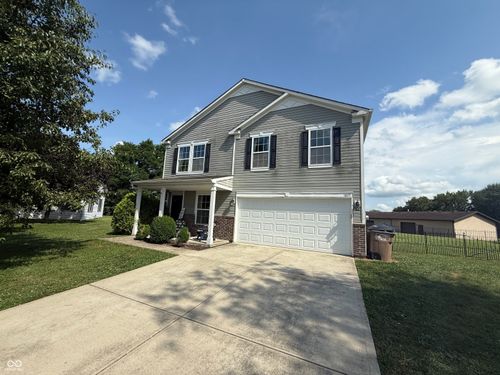 1605 Pinion Ct, Columbus, IN, 47201-8133 | Card Image