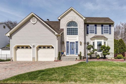 50 Winding Brk, Eatontown, NJ, 07724 | Card Image