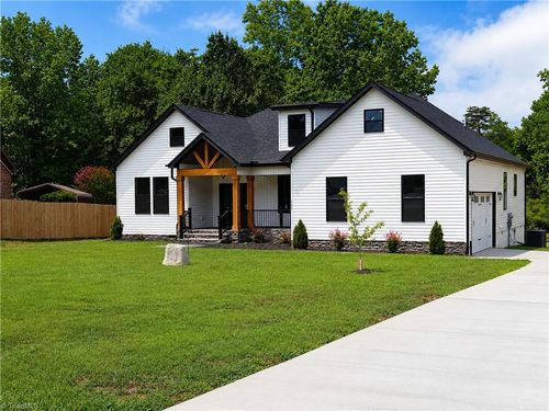 132 Shell Rd, Reidsville, NC, 27320-9110 | Card Image