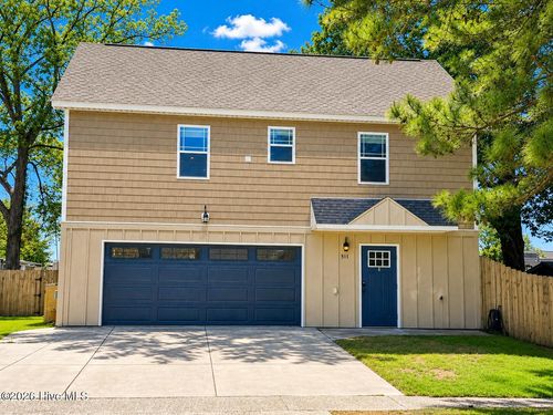 511 N B St, Bridgeton, NC, 28519-1030 | Card Image