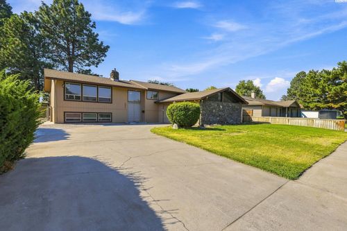 2505 W Grand Ronde Pl, Kennewick, WA, 99336 | Card Image