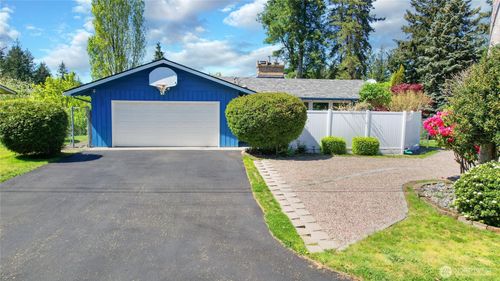 3961 Nw Country Ln, Bremerton, WA, 98312-1635 | Card Image