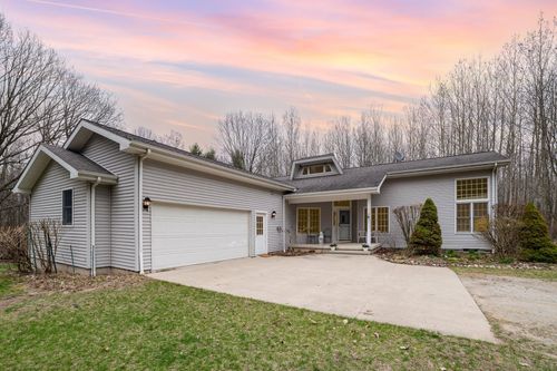 11300 Alfreds Way, Riverdale, MI, 48877-9326 | Card Image