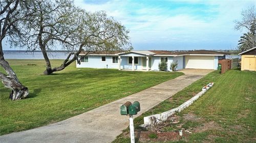 140 Zenna Dr, Mathis, TX, 78368-3408 | Card Image