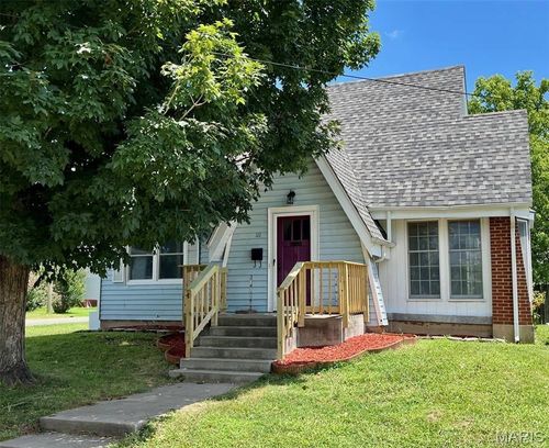 111 Marshall St, Fredericktown, MO, 63645-1455 | Card Image