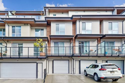 28-15775 Mountain View Dr, Surrey, BC, V3Z0W7 | Card Image