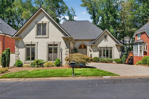 4569 Fountain Dr Ne, Marietta, GA, 30067-3657 | Card Image