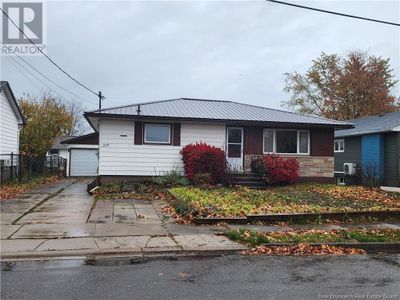 19 Cole Ave S, House other with 4 bedrooms, 2 bathrooms and null parking in Moncton NB | Image 1