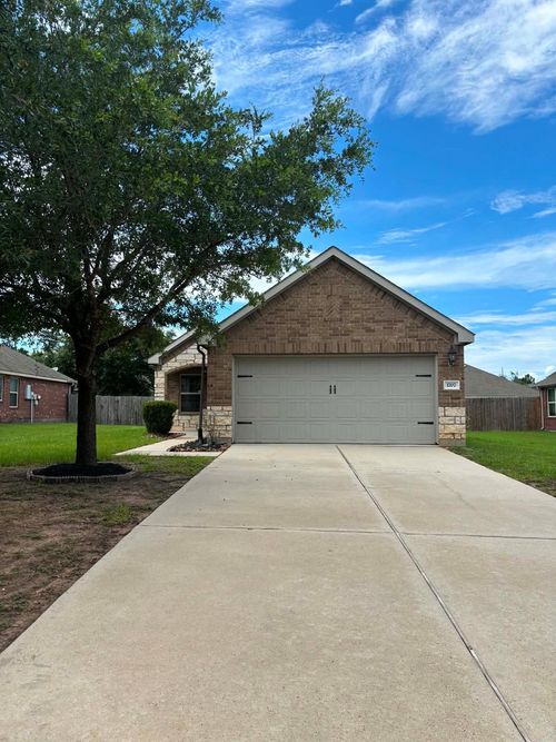 1707 Hickory Burl Ln, Conroe, TX, 77301-3095 | Card Image