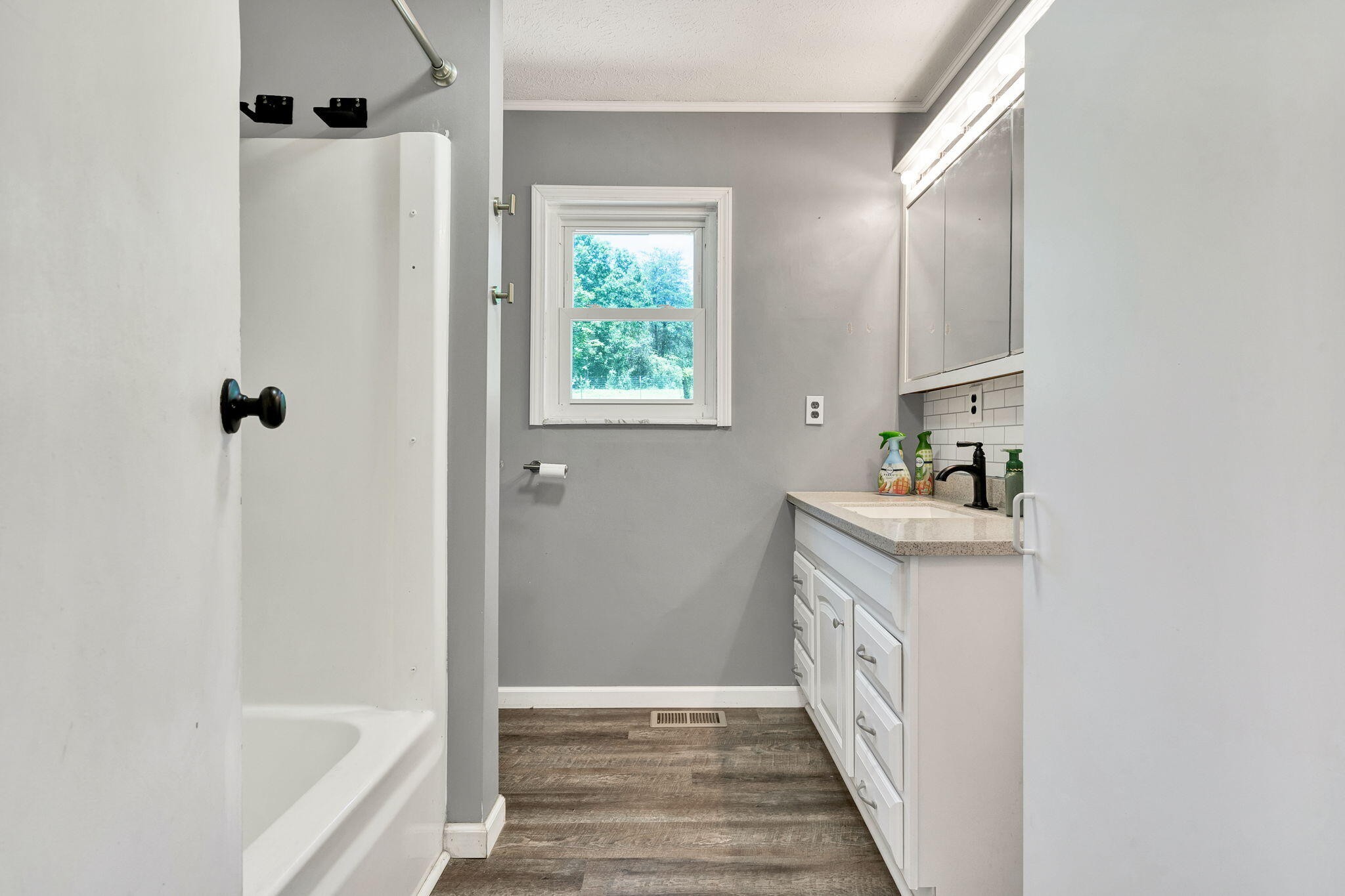Residential in Grandview 3