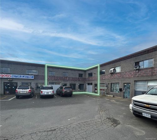 cd-511 David St, Victoria, BC, V8T2C7 | Card Image