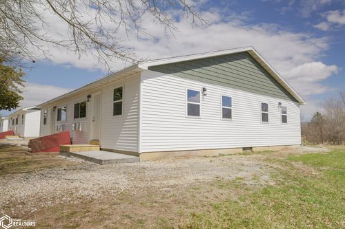 10994 115th Ave, Burlington, IA, 52601-8532 | Card Image