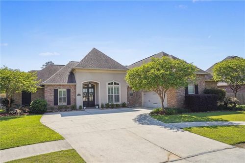 1405 Rue Des Jardin, Covington, LA, 70433-6447 | Card Image