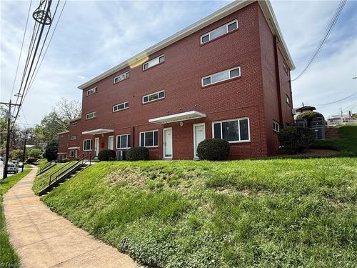 400 Lockland Ave, Winston-Salem, NC, 27103-2600 | Card Image