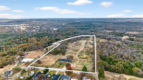 515 E Parnell St, Denison, TX, 75021-2623 | Card Image