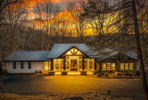 166 Red Oak Lane, Mccaysville, GA, 30555 | Card Image