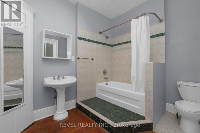 7281 9 Th Line, House other with 4 bedrooms, 2 bathrooms and 10 parking in Thornton ON | Image 14