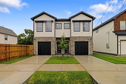 a-b-7950 Henson Street, Houston, TX, 77028 | Card Image