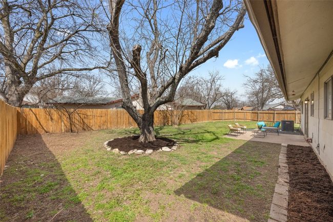 10412 Firethorn Ln, House other with 3 bedrooms, 2 bathrooms and 4 parking in Austin TX | Image 28