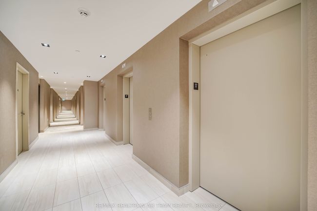 717 - 10 Honeycrisp Cres, Condo with 0 bedrooms, 1 bathrooms and null parking in Vaughan ON | Image 13