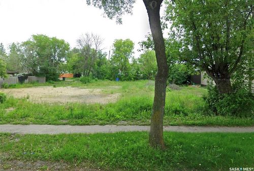 437 11th Street E, Home with 0 bedrooms, 0 bathrooms and null parking in Prince Albert SK | Card Image