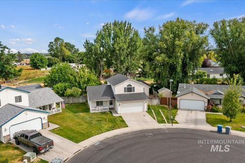 221 N Jefferson St, Nampa, ID, 83651-8816 | Card Image