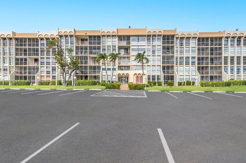 apt-211-801 Three Islands Blvd, Hallandale Beach, FL, 33009-2833 | Card Image