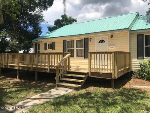 2404 Crill Ave, Palatka, FL, 32177-4270 | Card Image